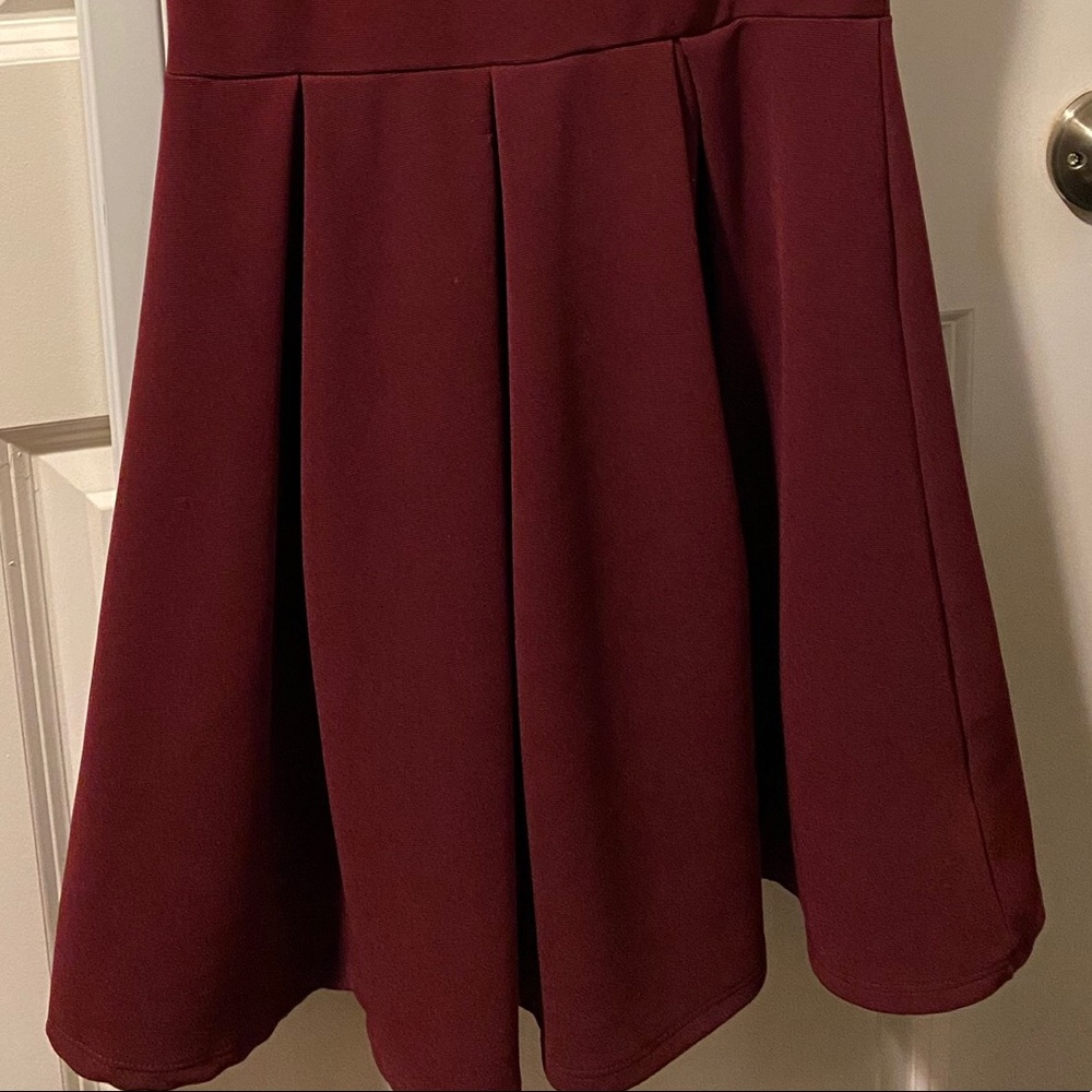 Dress - Picture 2 of 2
